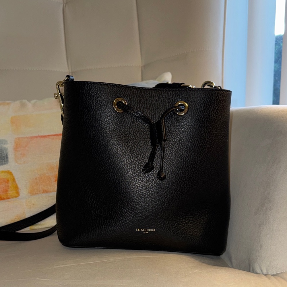 Le Tanneur Louise bucket bag